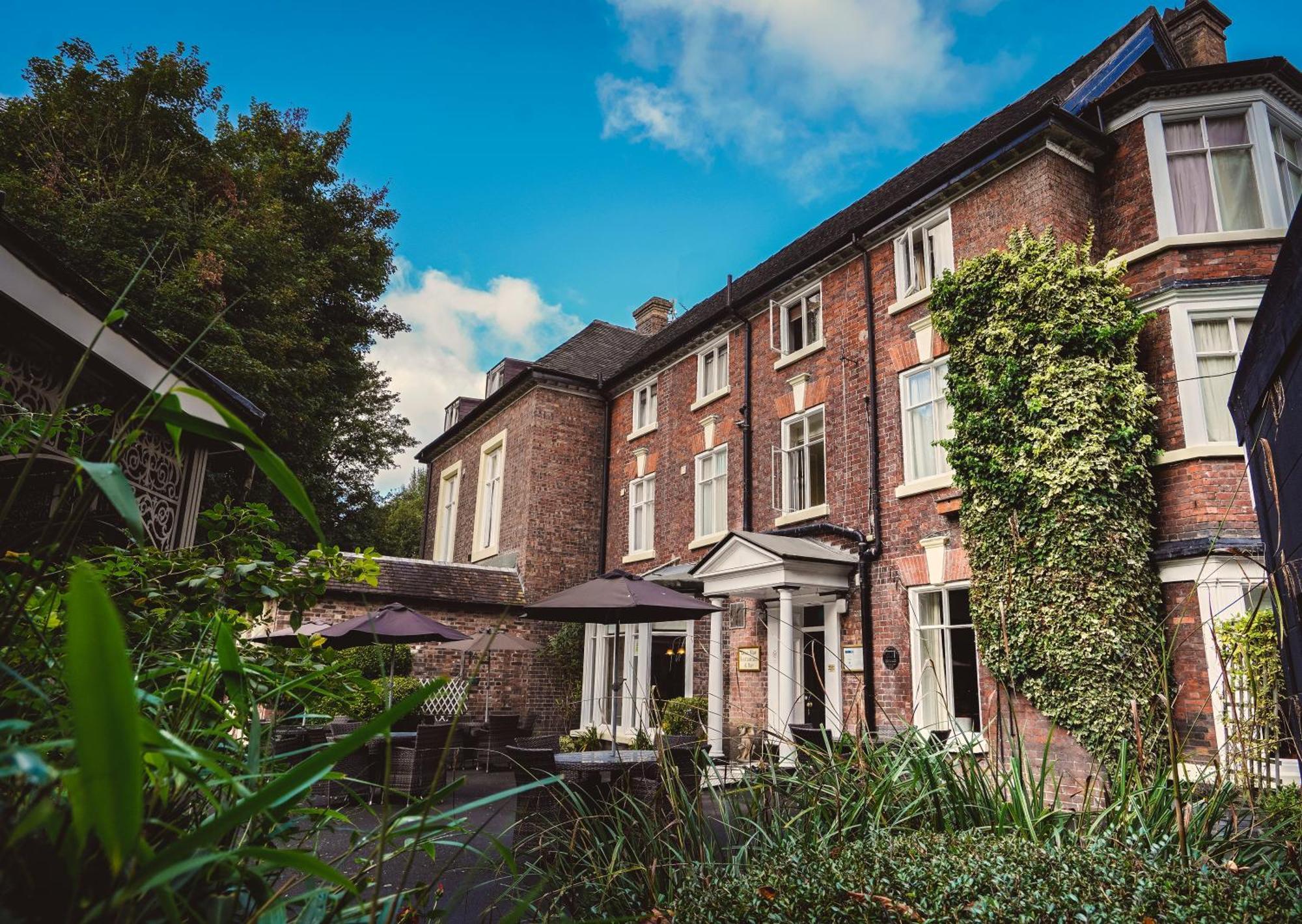 Western Valley Hotel 3*