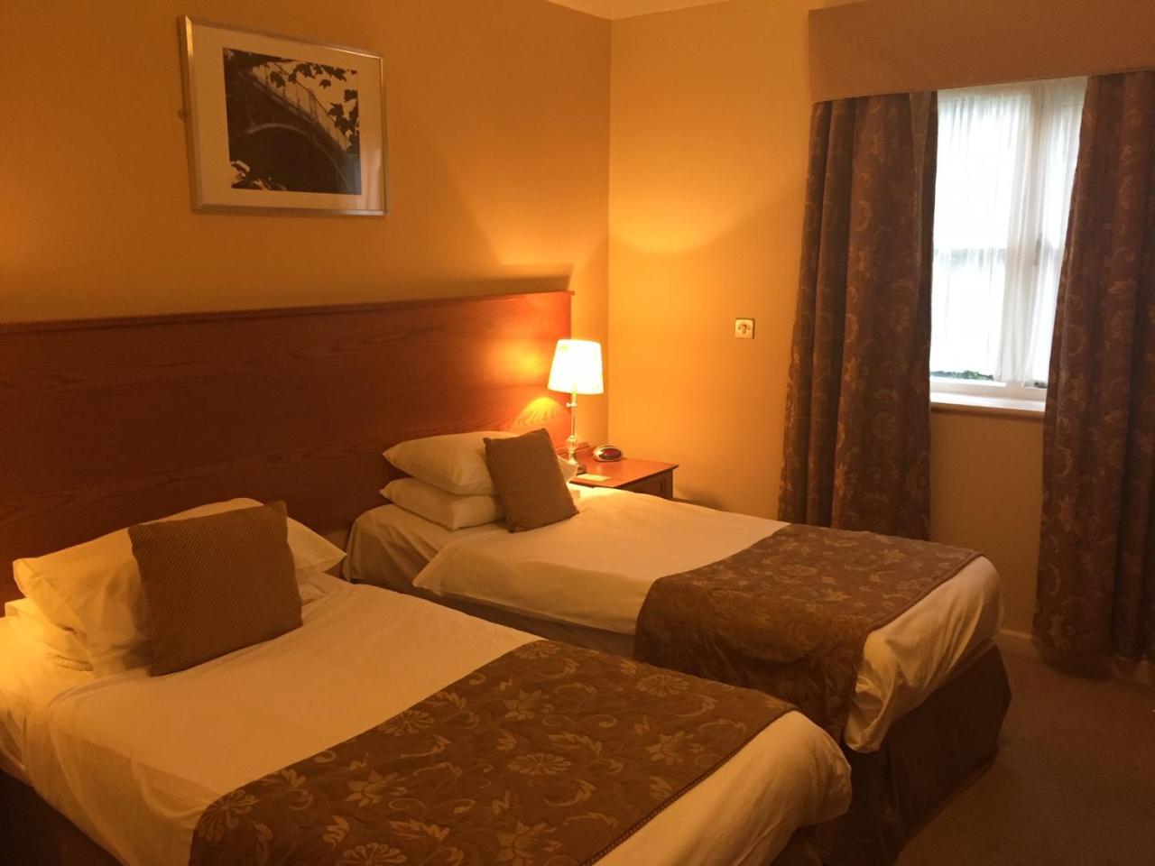 Western Valley Hotel 3*